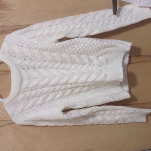 White cable-knit sweater size small